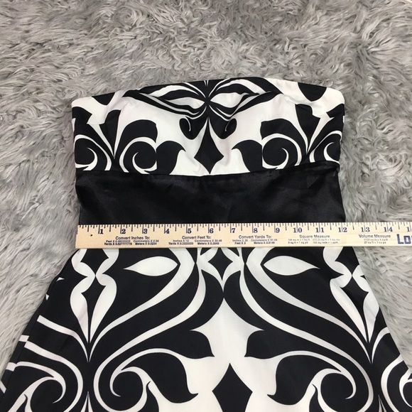 White House Black Market Dress - Picture 3 of 8